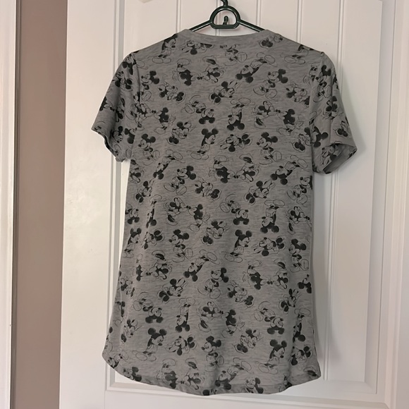 Mickey/Minnie mouse T-shirt- grey- short sleeved - Picture 2 of 3
